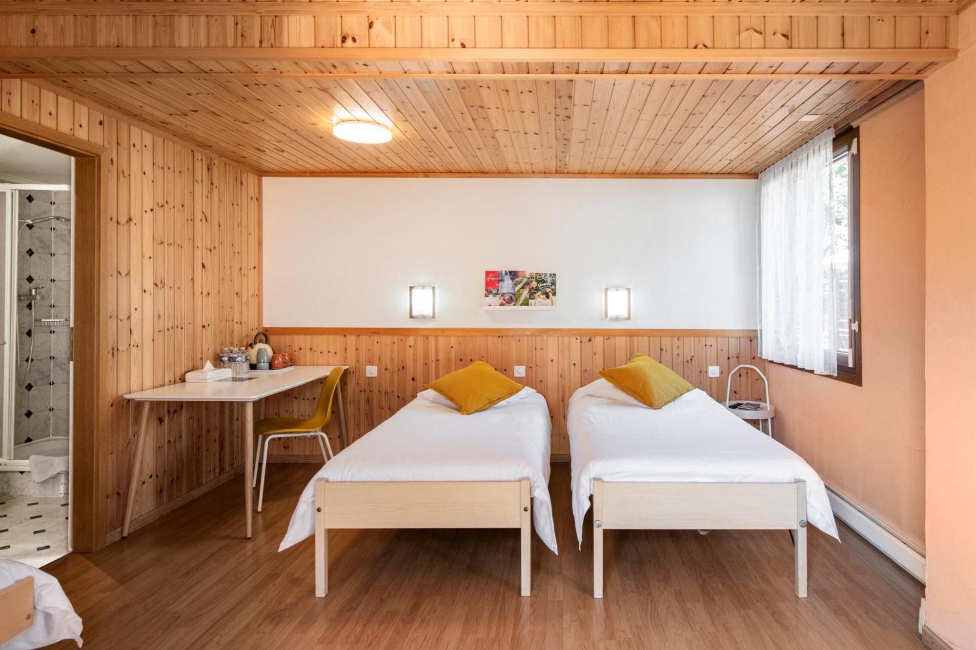 Motel-Restaurant 13 Etoiles Saint-Léonard エクステリア 写真