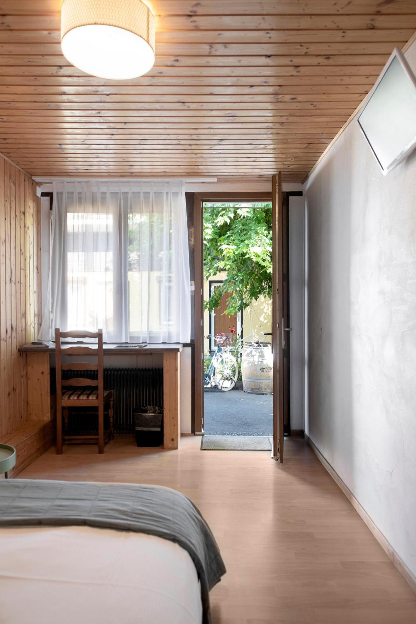 Motel-Restaurant 13 Etoiles Saint-Léonard エクステリア 写真
